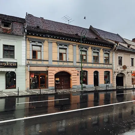 Апартаменти Bella Studio Old Town Брашов