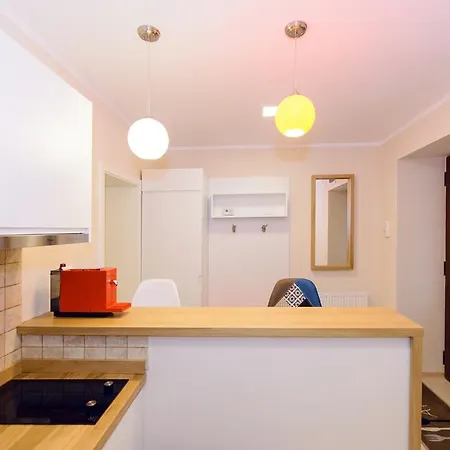 Bella Studio Old Town Апартаменти