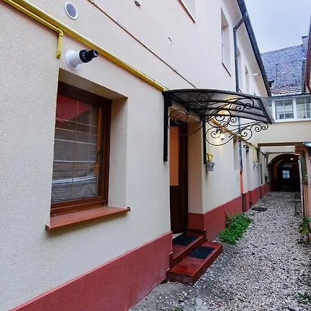 Апартаменти Bella Studio Old Town *