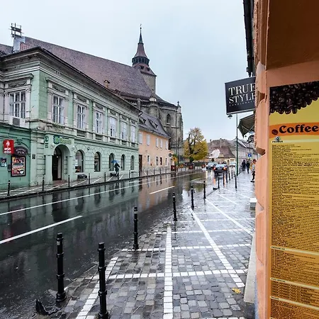 Bella Studio Old Town Брашов